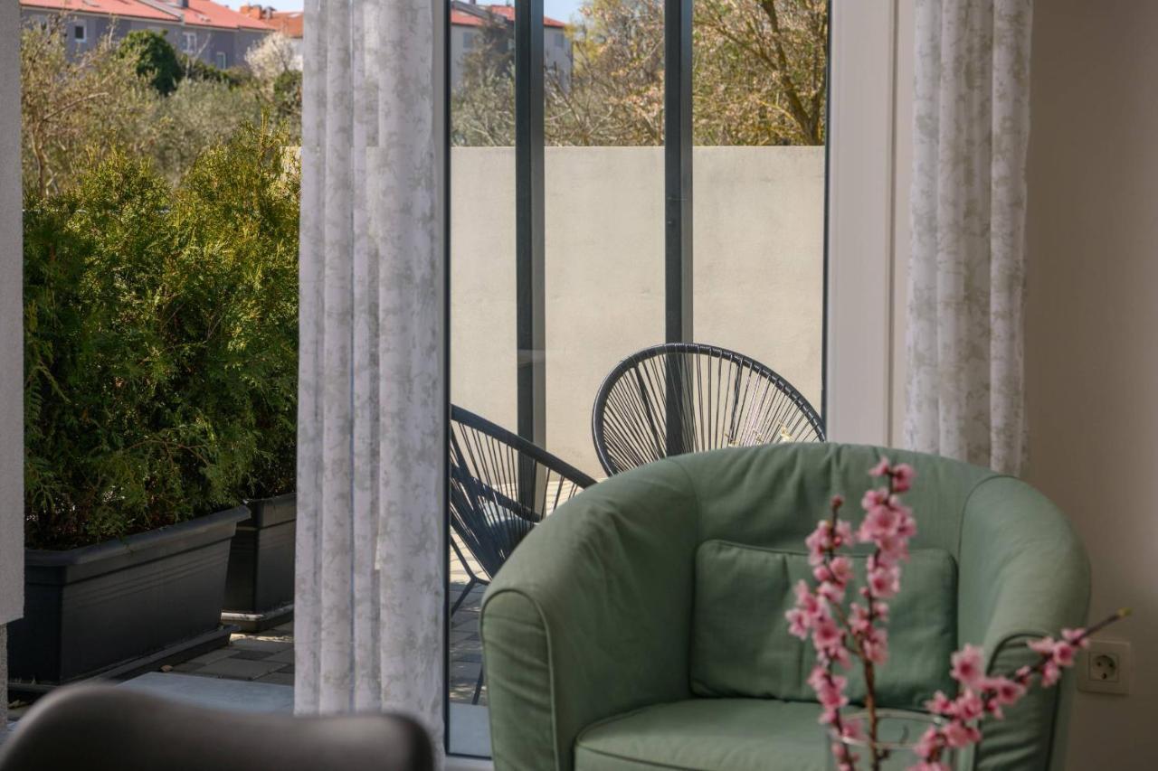 Villa Dora Pula Eksteriør billede